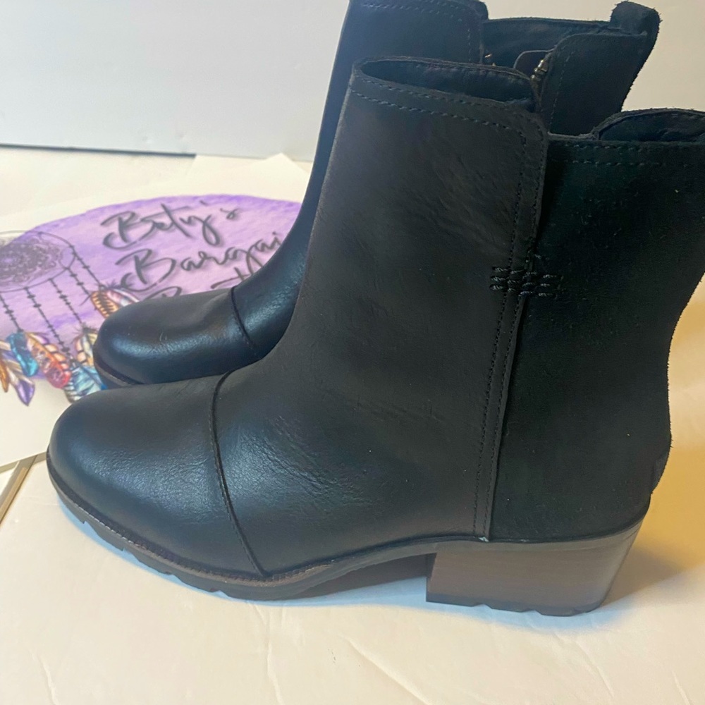 Sorel Cate leather black boots